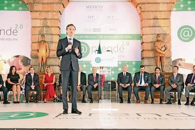 Replantea SEP esquema de educación digital