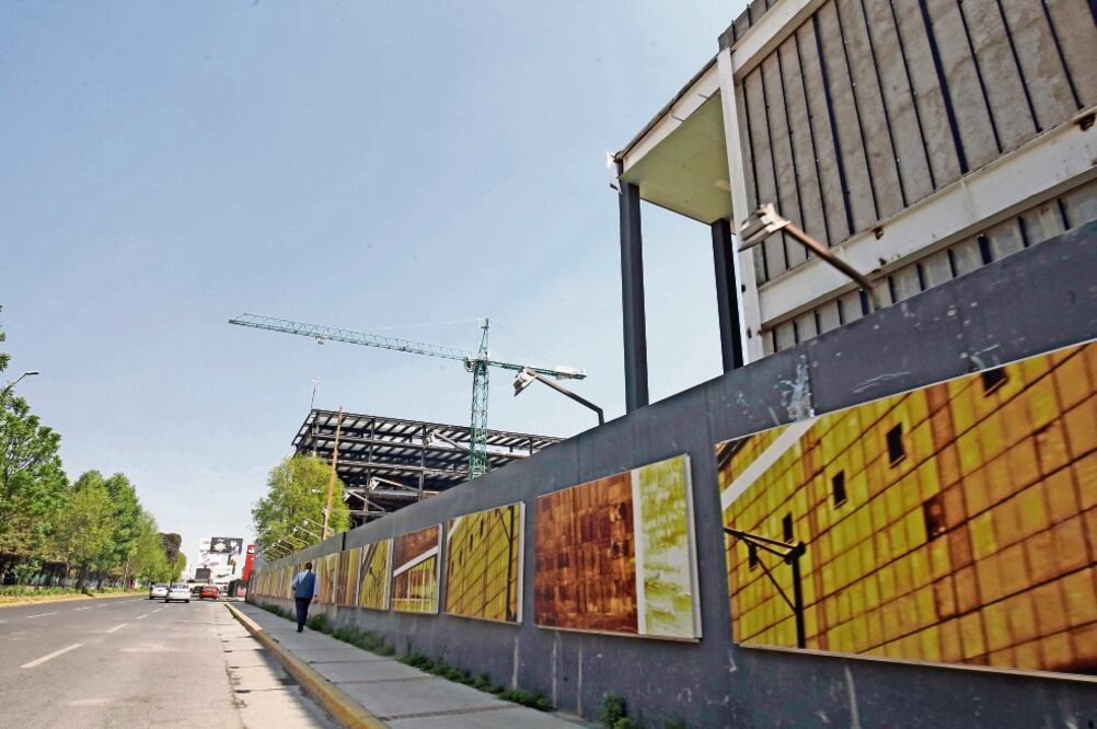 Según las especificaciones del centro comercial este medirá 90 mil metros cuadrados; se ubica en Tollocan y avenida Tecnológico. (JORGE ALVARADO. EL UNIVERSAL)