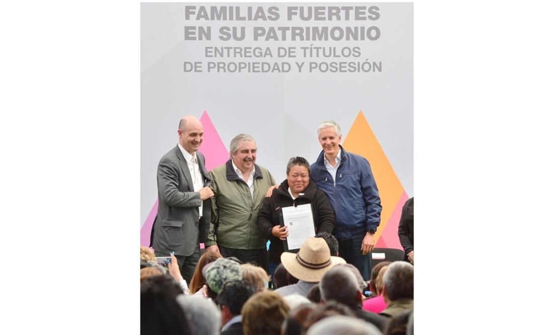 Foto: Especial / Mediante este programa la entrega de esta documentación se realiza de forma más ágil y a menor costo