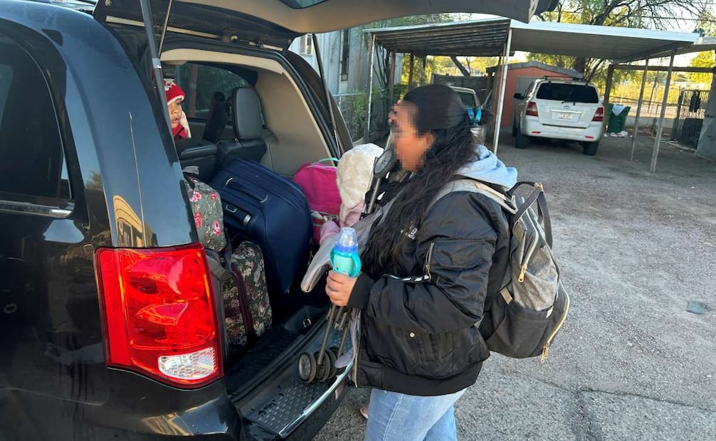 Tomó la decisión para proteger a sus hijos del trauma de una detención.. (16/12/25) Foto: EFE