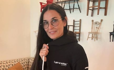 Demi Moore entra al Museo del Louvre con su perrito y la critican en redes