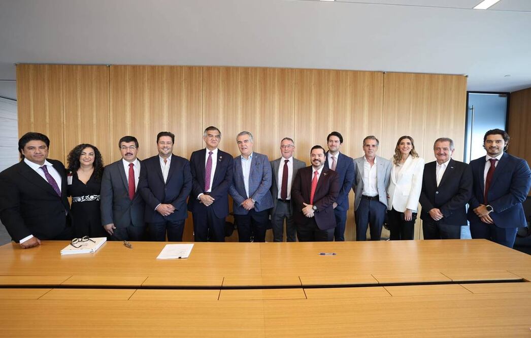 Directivos de la empresa australiana Woodside Energy manifestaron su interés en invertir en proyectos de energía y gas. Foto: Especial