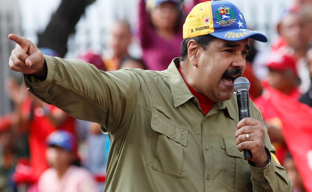 l presidente venezolano Nicolás Maduro habla ante sus partidarios durante un mitin para conmemorar el aniversario del infructuoso golpe de Estado de 1992 encabezado por el fallecido presidente Hugo Chávez en Caracas (Foto: AP)