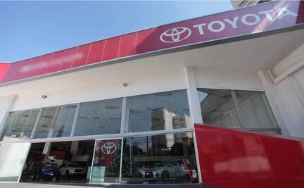 Auto parts supplier to cancel new Mexican plant if Toyota gives in to Trump's threats