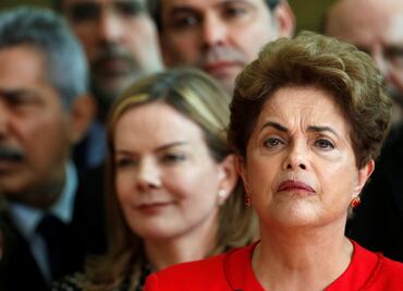 Tras destitución de Rousseff, Venezuela congela relaciones con Brasil