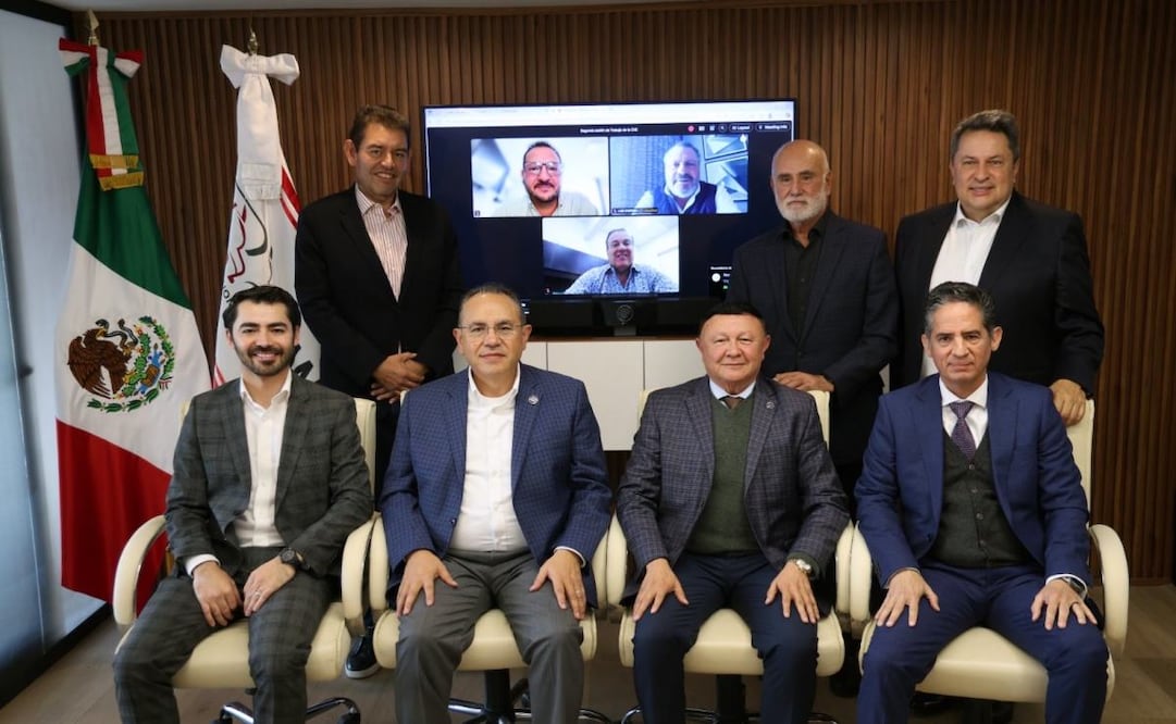 Aspirantes a la presidencia de Canacar dialogan lineamientos; buscan proceso electoral transparente.
Foto: Especial.