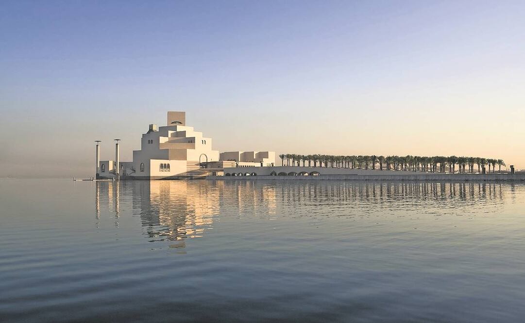 El Museo de Arte Islámico, a orillas de una bahía, es un espectacular edificio diseñado por el arquitecto chino I.M. Pei. Foto: Iwan Baan/ Qatar Museums