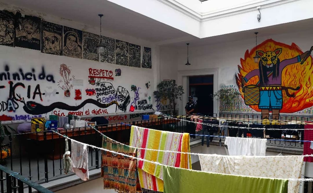 La FGJ vinculó a proceso a Areli “N”, Magda “N” y Karla “N”, mujeres que tenían tomadas las instalaciones de la CNDH en el Centro Histórico