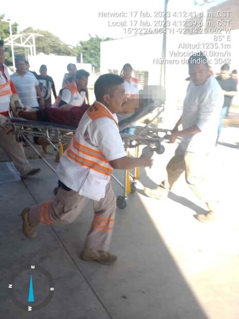 Reportan 10 niños y un adulto lesionados por colapso de domo en unidad deportiva de Motozintla, Chiapas