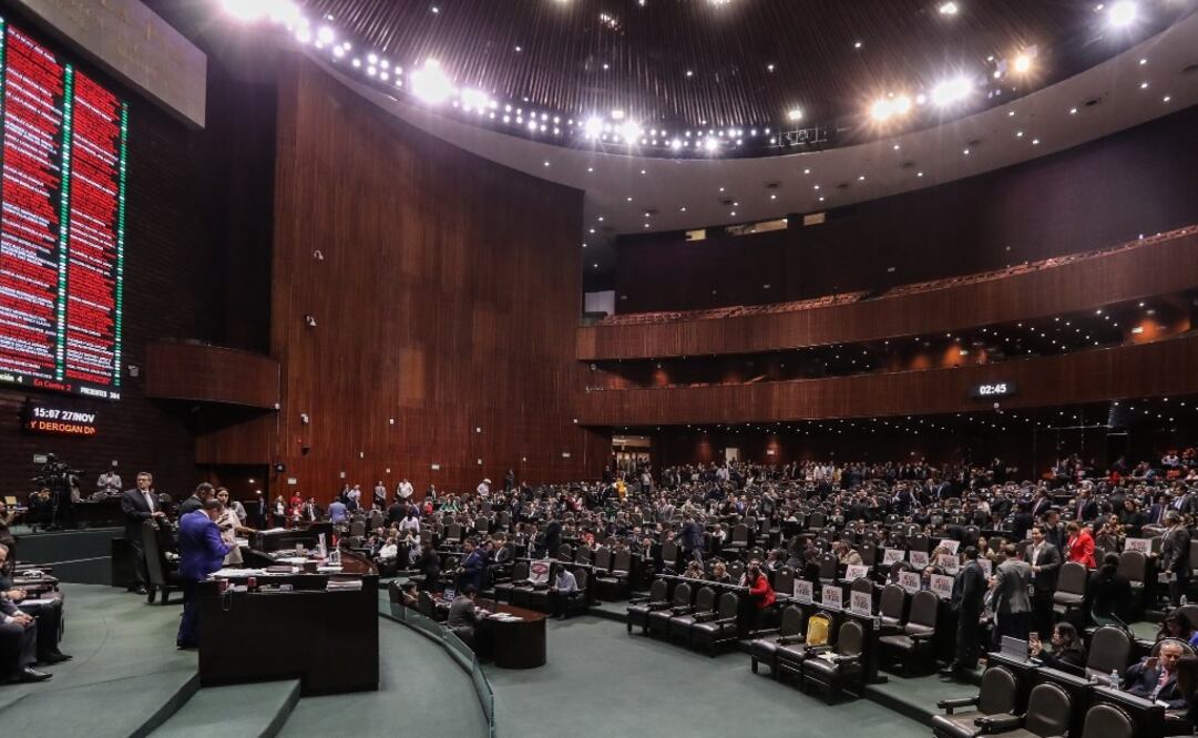 Diputados aprobaron el 13 de septiembre la Ley de Remuneraciones de los Servidores Públicos. Foto: Archivo/EL UNIVERSAL 