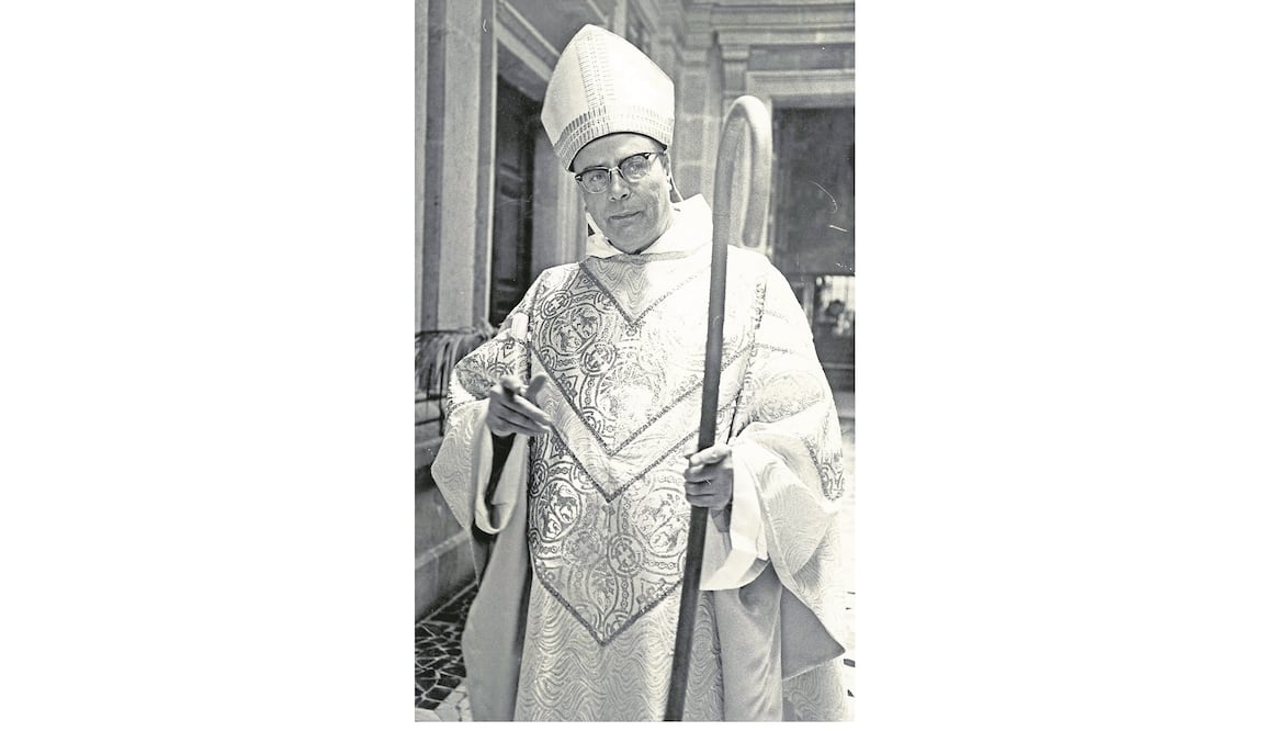 Sergio Méndez Arceo se ganó el mote de Obispo Rojo por haberse convertido en el padre de ideas heterodoxas. La imagen se tomó en la Basílica de Guadalupe, en el marco de la peregrinación de Cuernavaca. Foto: Archivo El Universal