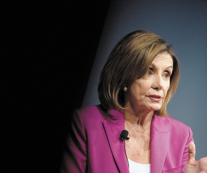 Proceso de juicio. La presidenta de la Cámara Baja, Nancy Pelosi, en una entrevista con Wall Street Journal sobre el impeachment. ALEXANDER DRAGO. REUTERS