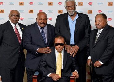 Muhammad Ali es hospitalizado