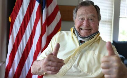 Expresidente Bush bromea en Twitter sobre su caída