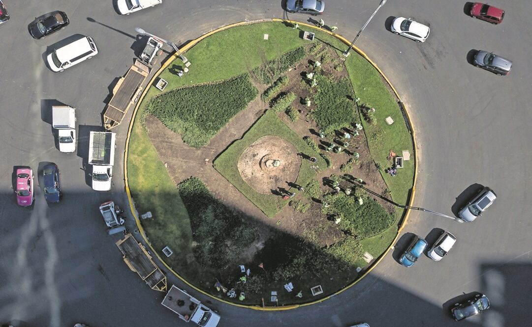 ¿Cómo se llamará ahora la glorieta donde estará el ahuehuete en Paseo de la Reforma? Foto: Diego Simón / EL UNIVERSAL