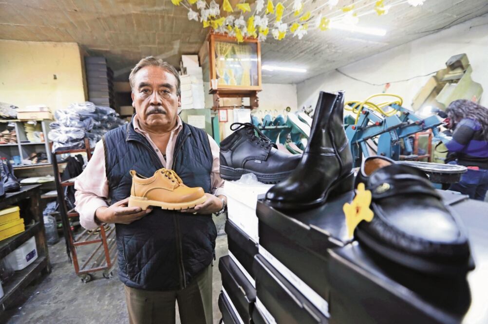 Francisco León Salinas cuenta que fundó la empresa a los 16 años gracias a que se asoció con su hermano mayor. Foto/JORGE ALVARADO. EL UNIVERSAL