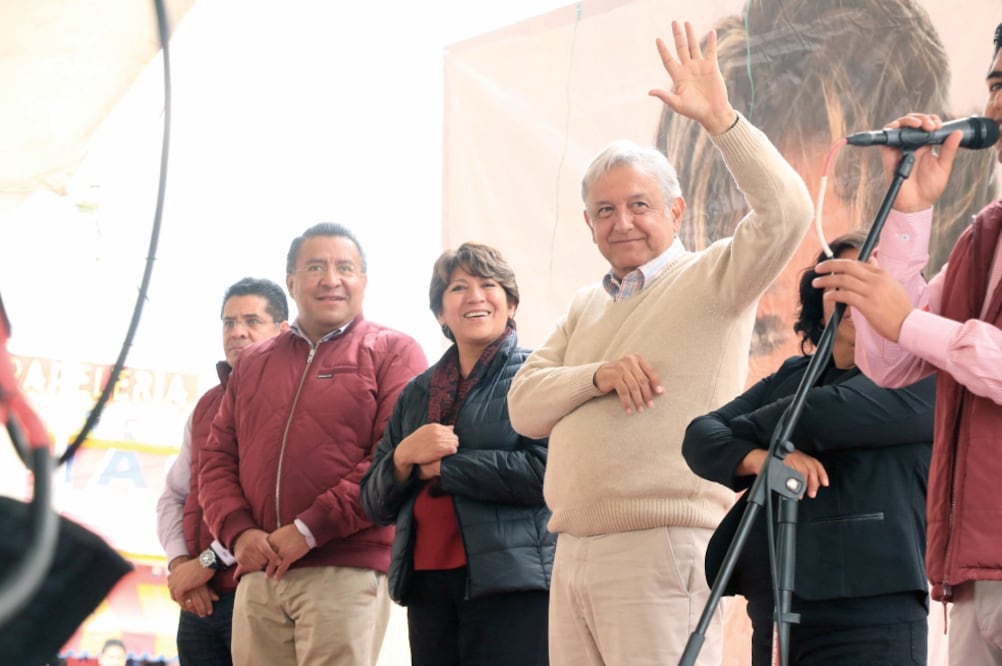 Andrés Manuel López Obrador acompañó ayer a la candidata de Morena al gobierno del Estado de México, Delfina Gómez, durante actos de campaña (SAÚL LÓPEZ. CUARTOSCURO)