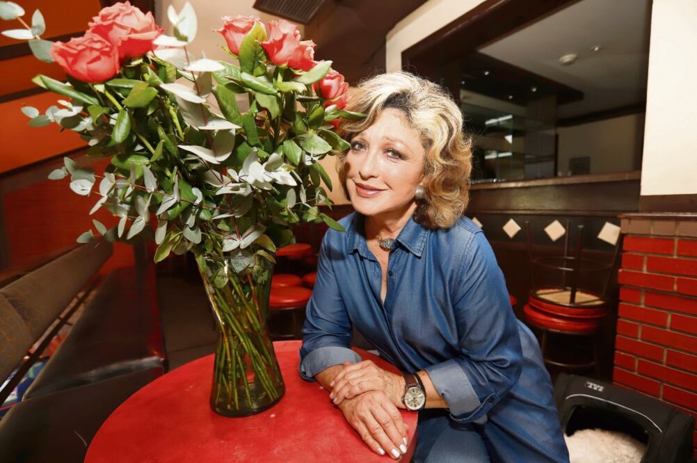 Angélica explicó que madre hija y abuela han tenido papeles como hombres. Foto: BERENICE FREGOSO. EL UNIVERSAL