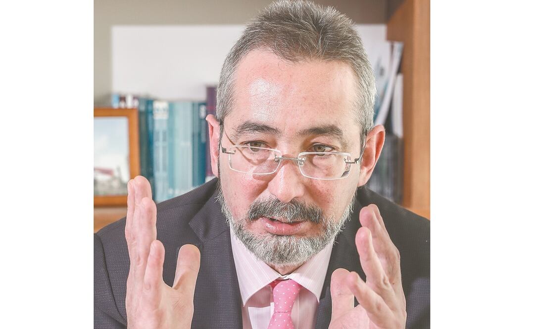 La divisa de hoy no es el dólar ni el yen, sino el dato personal bien protegido, señaló Óscar Guerra. Foto: ARCHIVO EL UNIVERSAL