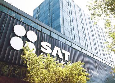SAT recibe información de cuentas bancarias de mexicanos de 43 países