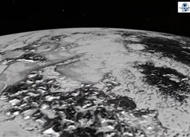 La NASA divulga nuevas imágenes de Plutón, cubierto de niebla y hielo