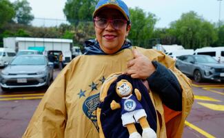 Afición de Pumas celebra el Día de las Madres; familias se reúnen en el Clásico Capitalino