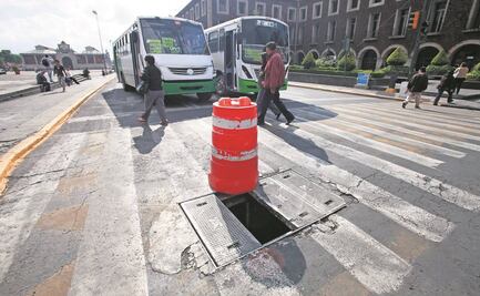 Congelan iniciativas contra robo de coladeras en CDMX