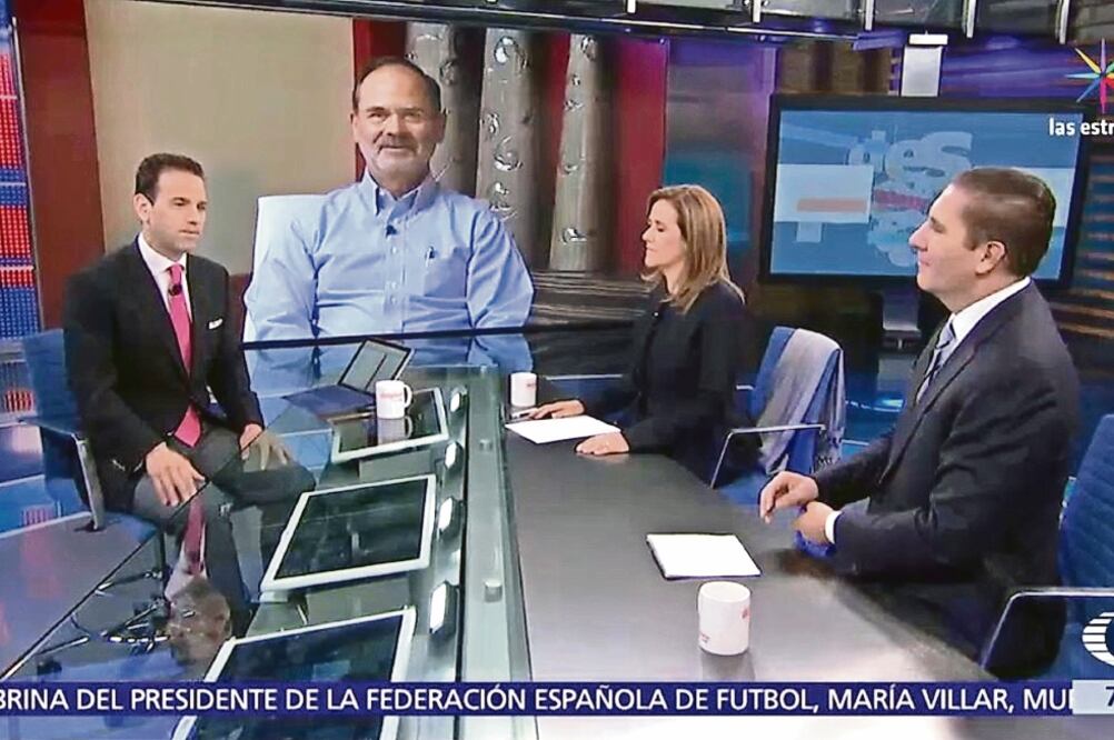 Los tres panistas se reunieron en el espacio televisivo del periodista Carlos Loret de Mola. En el programa, Gustavo Madero declinó que vaya a postularse para la candidatura presidencial por el blanquiazul (TOMADA VIDEO @CARLOSLORET)
