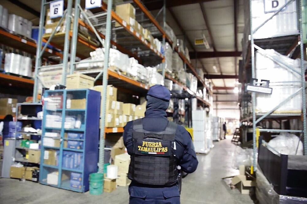 Durante un operativo en la empresa, ubicada en la colonia Esfuerzo Nacional, las autoridades constataron que operaba con varias irregularidades. (CORTESÍA)