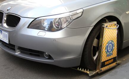 Cosas que NO debes de hacer si le ponen la “araña” a tu auto