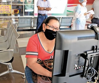 Alientan a pacientes a través de videollamadas