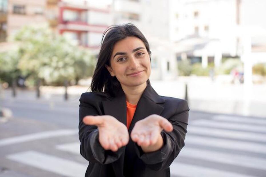 Las mujeres seguras de sí mismas: 7 claves de su valentía. Fuente: Freepik.