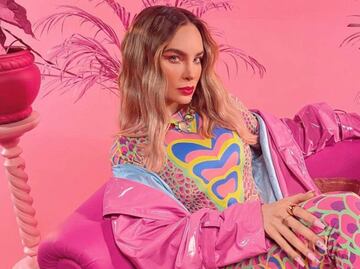 Belinda confirma que las medias y gafas de sol no pueden faltar en tu look durante el otoño