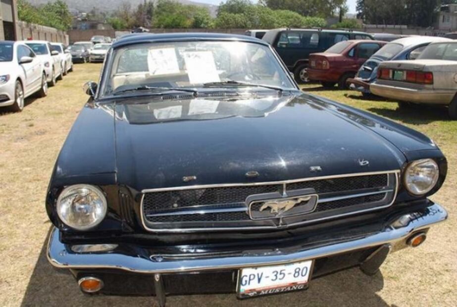 Las gangas de la subasta de autos en Los Pinos