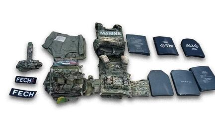 Aseguran armas, cargadores y chalecos con emblemas de la Guardia Nacional en Sinaloa