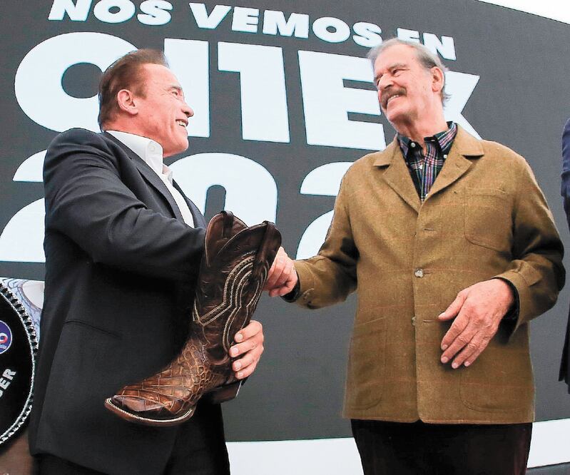 Arnold Schwarzenegger y Vicente Fox. Foto/LUIS RAMÍREZ. EFE