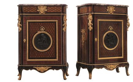 La pareja de la cómoda francesa