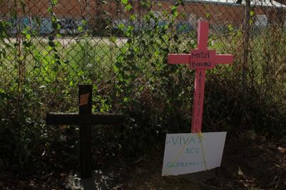 Colocan cruz en honor a Mitzi en San Luis Potosí