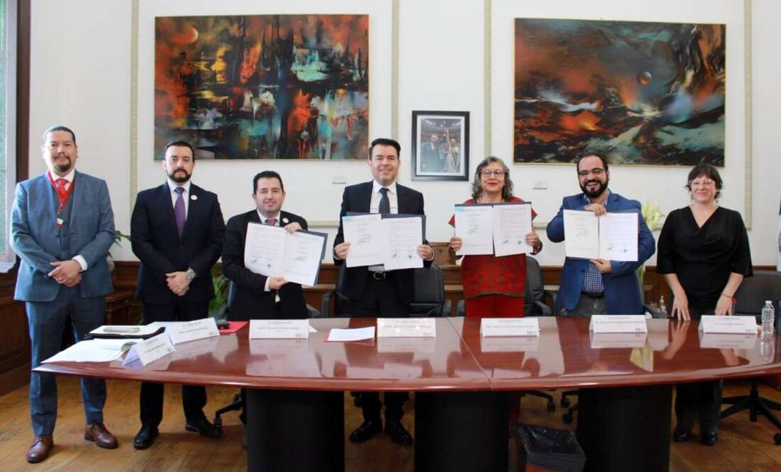 Comisión Nacional de Búsqueda y RENAPO acuerdan validar información en base de datos. Foto: Especial