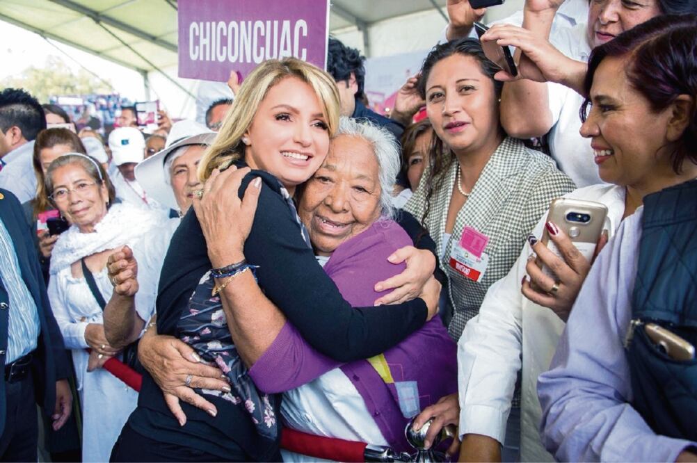 Mamás guerreras. Angélica Rivera de Peña afirmó que las madres mexicanas son todas unas guerreras. Foto: TOMADA TWITTER