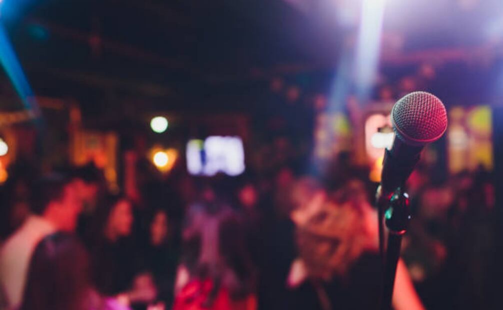 Negocios deberán pagar por reproducir música grabada o en vivo. (22/09/25) Foto: iStock