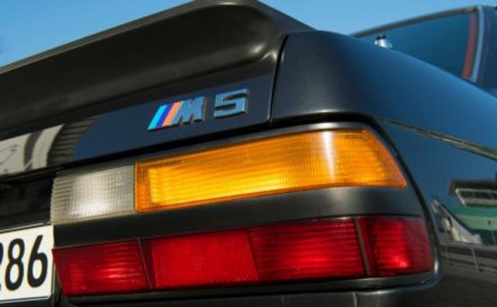 Manejando la historia, a bordo del BMW M5 E28 de 1986