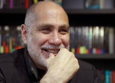 El mexicano Guillermo Arriaga gana Premio Alfaguara 2020