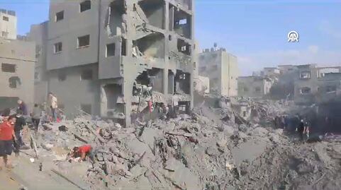 Fuerzas israelíes atacan campos de refugiados palestinos en centro de Gaza