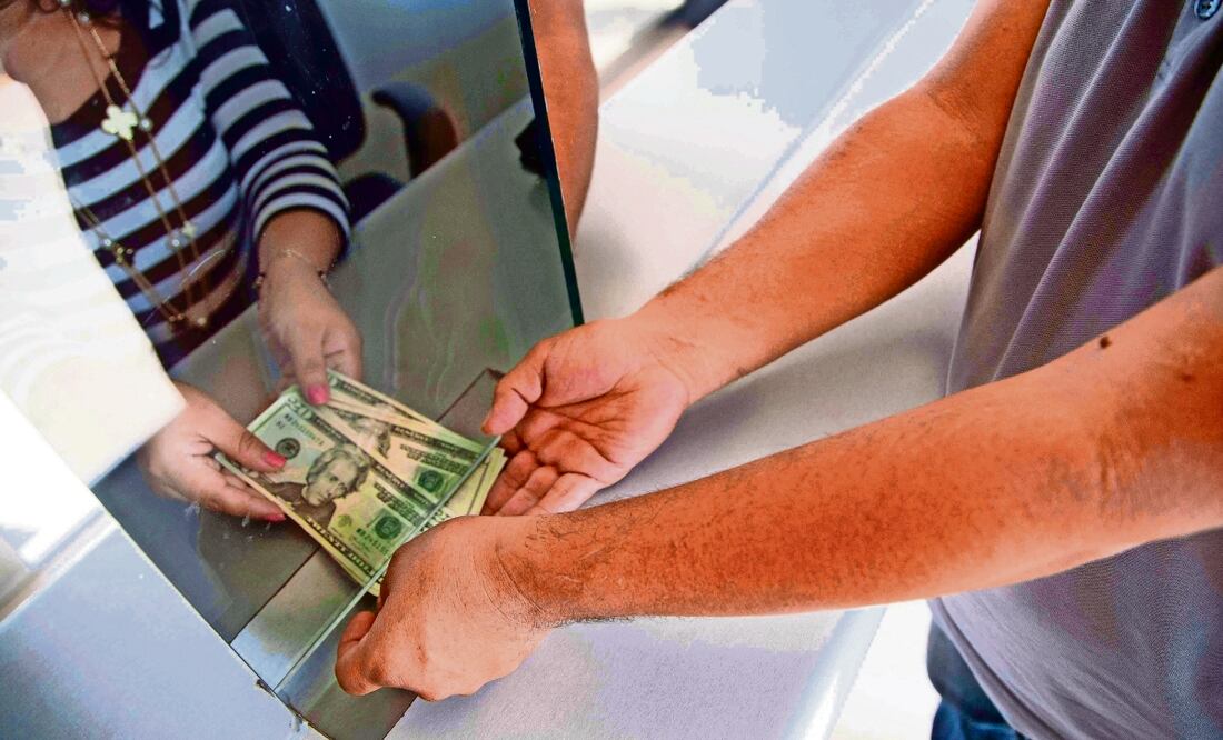 Datos de Banxico indican que de enero a julio, las remesas sumaron 35 mil 895 millones de dólares. México fue el segundo país con mayor captación de remesas del planeta. Foto: Archivo El Universal