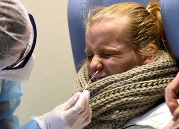 Coronavirus: ¿por qué los "falsos positivos" de Covid-19 también son importantes?