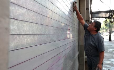 “Parece que trabajamos para ellos”, dice empleado de mantenimiento sobre pintas por marchas