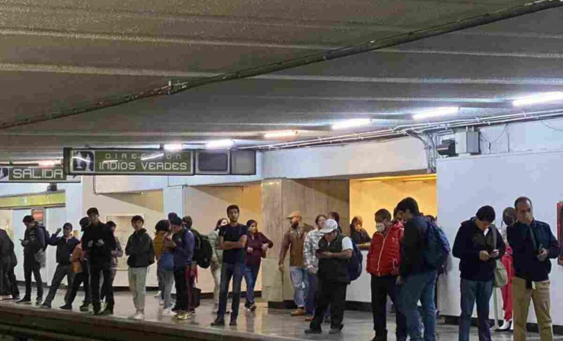 Línea 3 del Metro en CDMX provoca molestia en usuario y estos reclaman en la red X