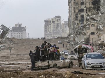 Hamas liberará a 3 rehenes israelíes más; acusa a Israel de restringir entregas de ayuda humanitaria en Gaza