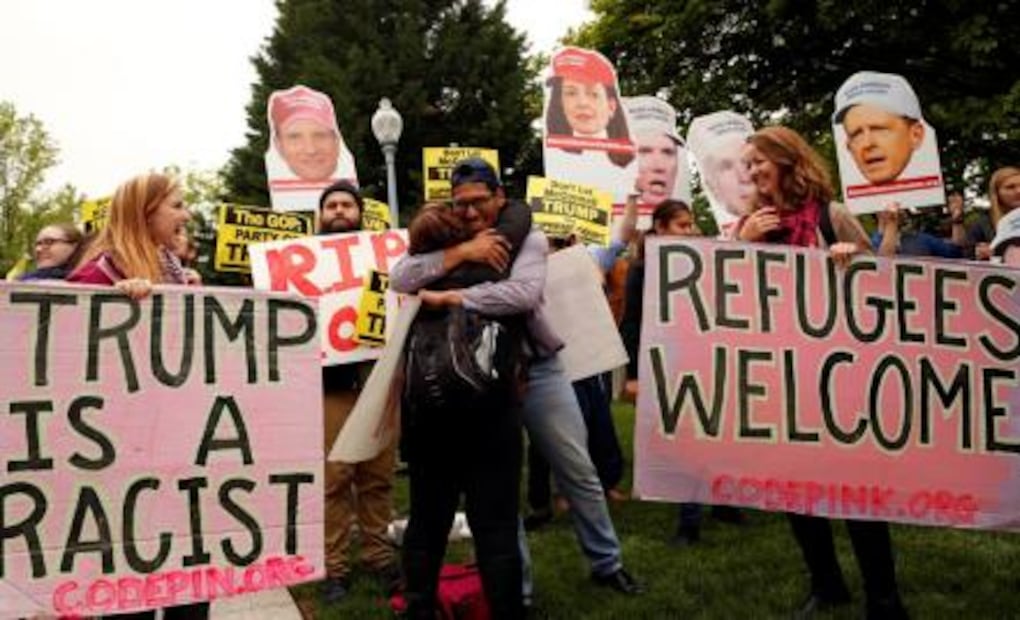EU: Pancartas y tacos contra visita de Trump al Congreso